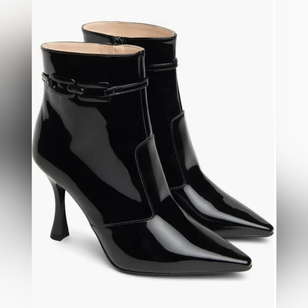 NeroGiardini Pointed Toe Bootie